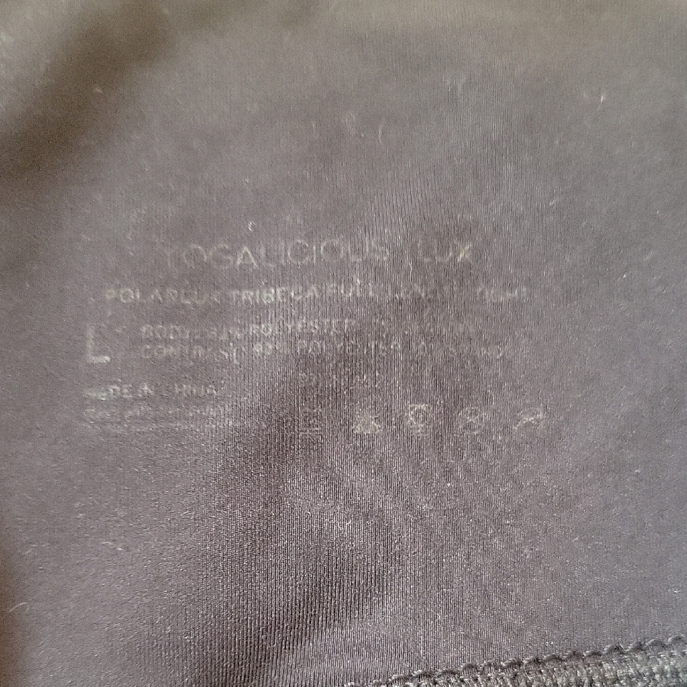 Yogalicious Midnight Black Leggings - Picture 4 of 4